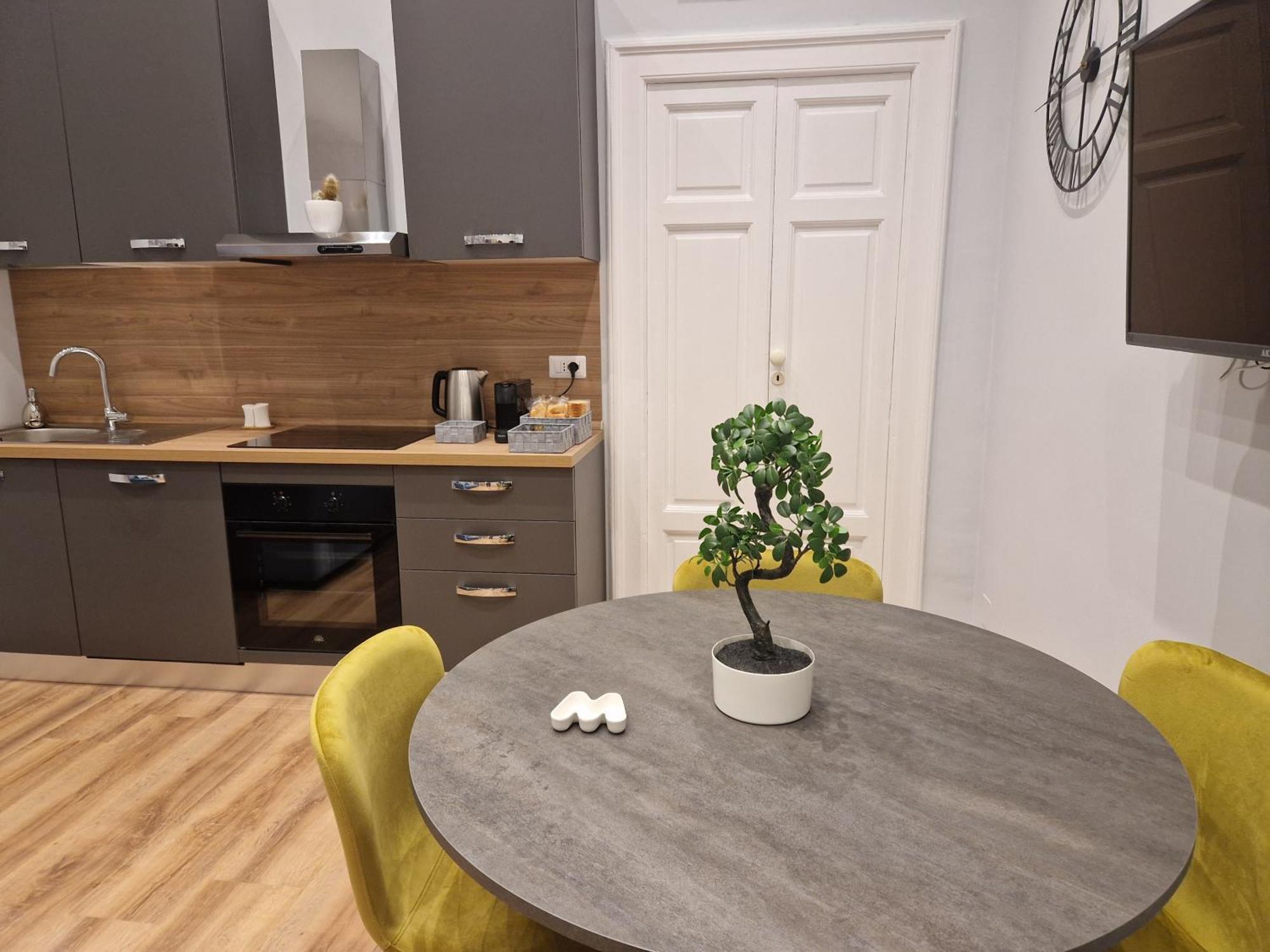 Ferienwohnung Dimora Luxury Alessia Bari Exterior foto