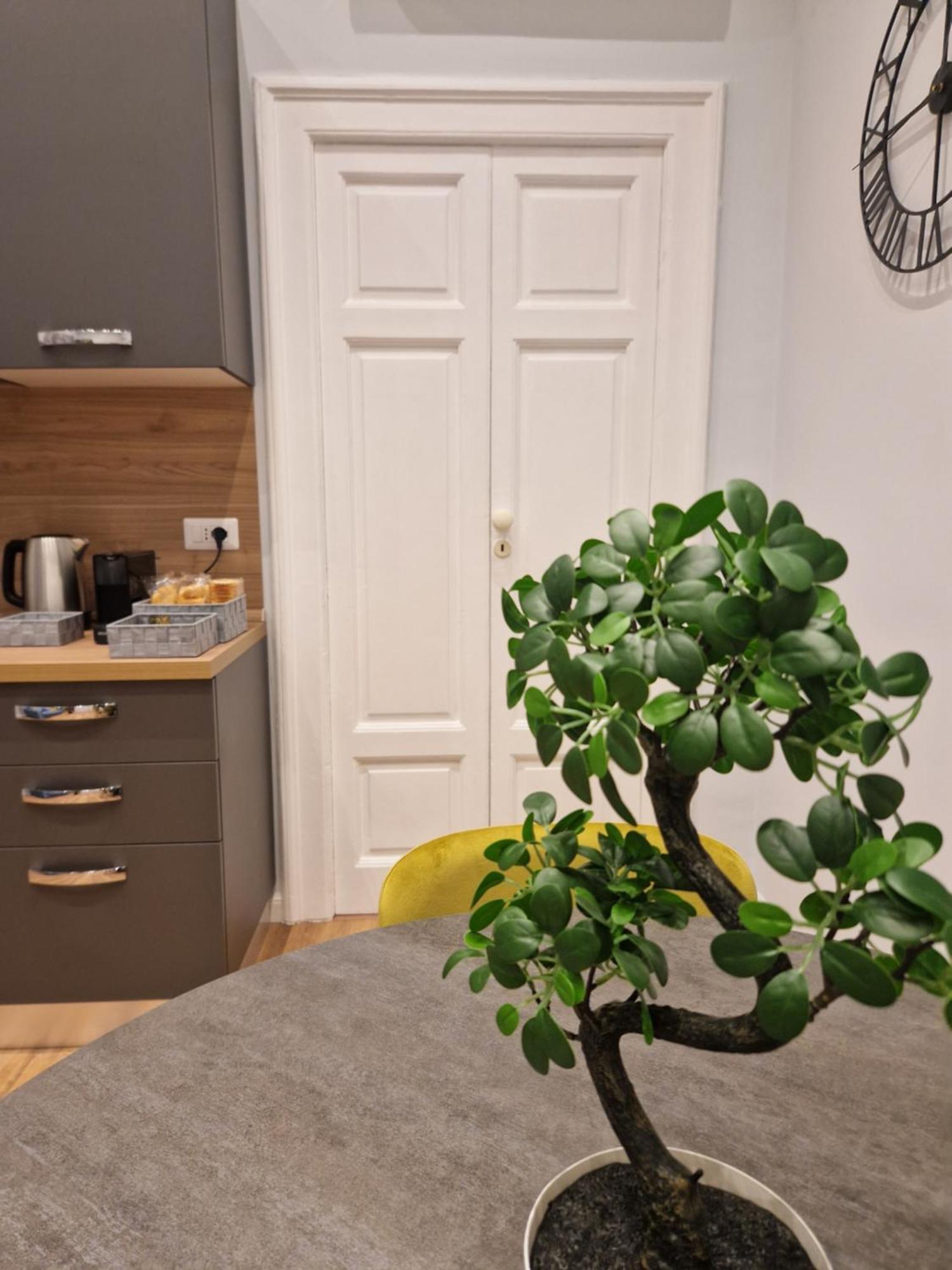 Ferienwohnung Dimora Luxury Alessia Bari Exterior foto