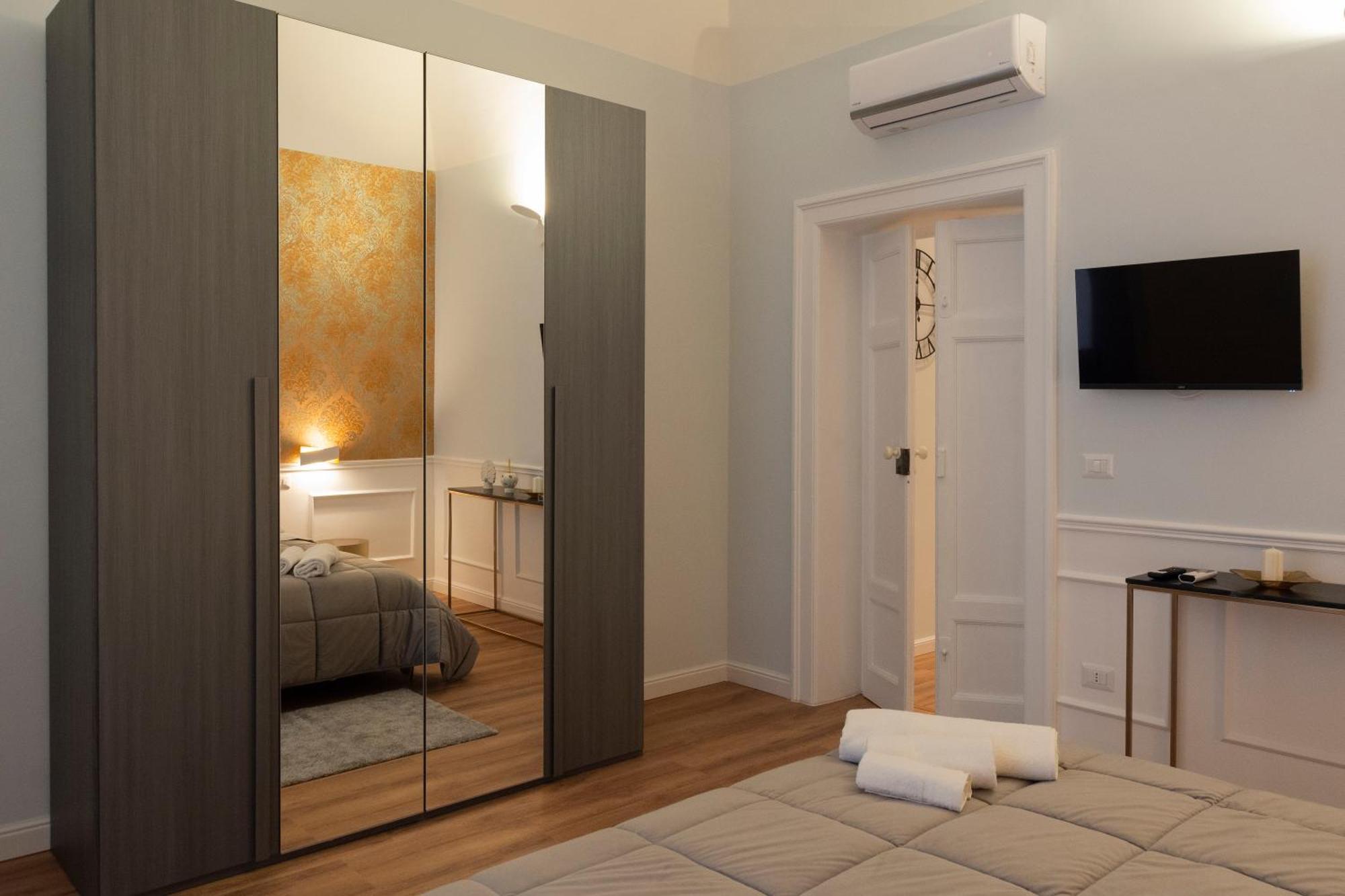 Ferienwohnung Dimora Luxury Alessia Bari Exterior foto